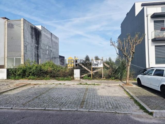 Terreno venda em Valongo, Porto