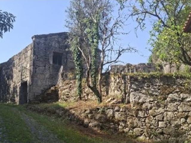 Terreno venda em Bouro (Santa Marta), Amares