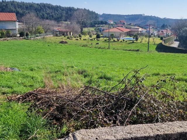 Terreno venda em Serzedelo, Guimarães
