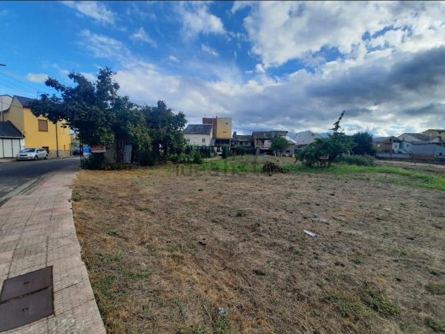 Terreno en venta en Cacabelos, León