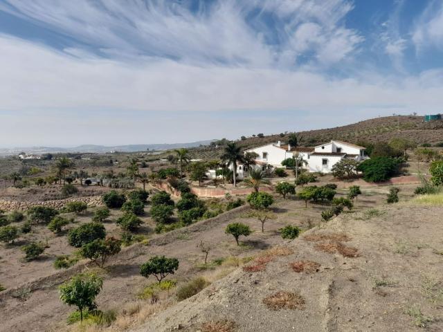 Terreno en venta en La Gloria, Vélez-Málaga