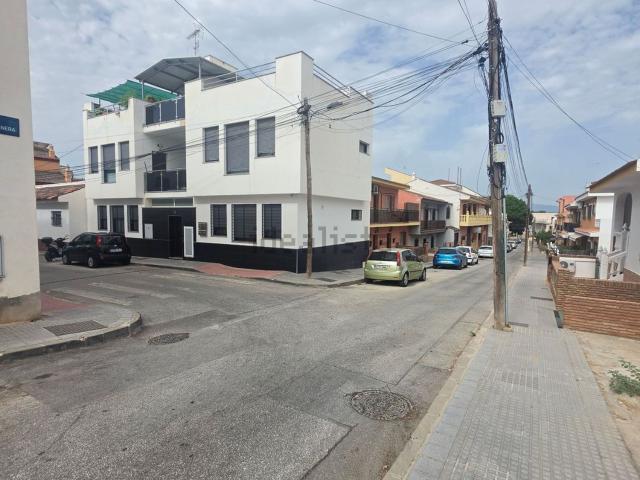 Terreno en venta en La Fábrica, Málaga