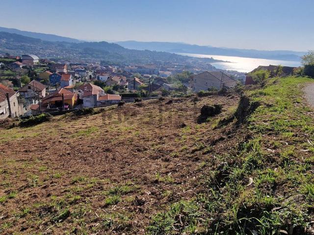 Terreno en venta en Darbo, O Morrazo