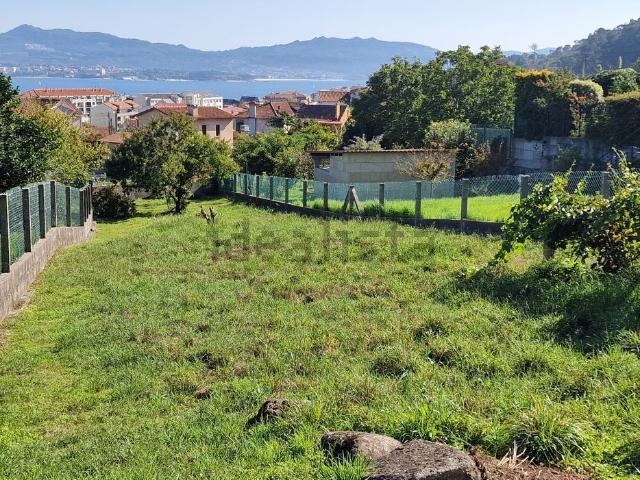 Terreno en venta en Darbo, O Morrazo