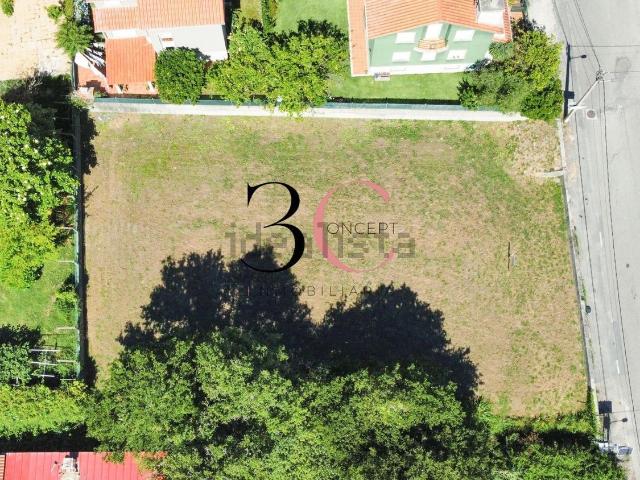 Terreno en venta en Darbo, O Morrazo