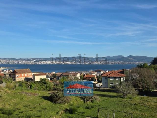 Terreno en venta en Darbo, O Morrazo