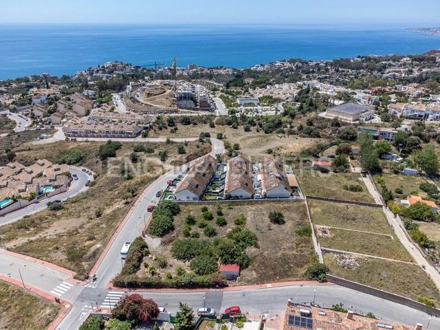 Terreno en venta en La Perla-Torremuelle, Benalmádena