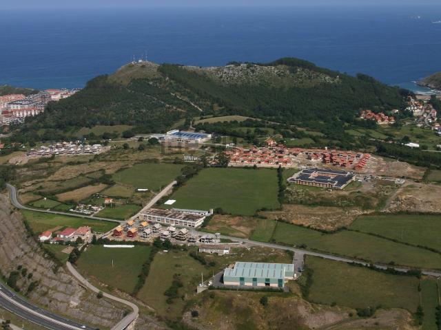 Terreno en venta en Sámano, Castro-urdiales