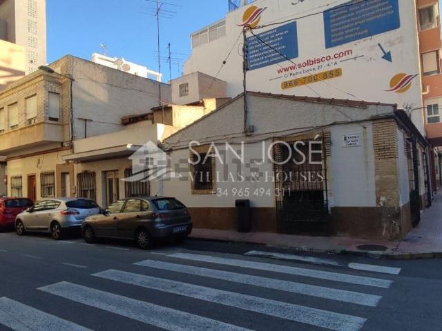 Terreno en venta en Torrevieja, Valencia