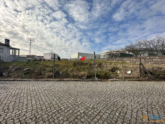 Terreno venda em Maia, Porto
