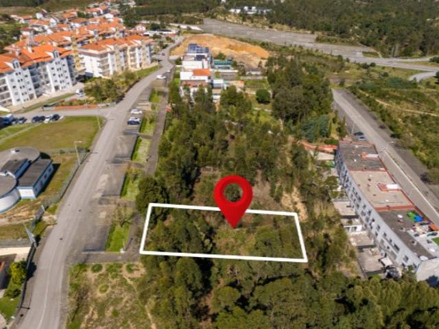 Terreno venda em Leiria