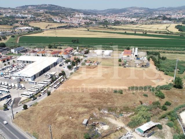 Terreno venda em Santiago Dos Velhos, Lisboa