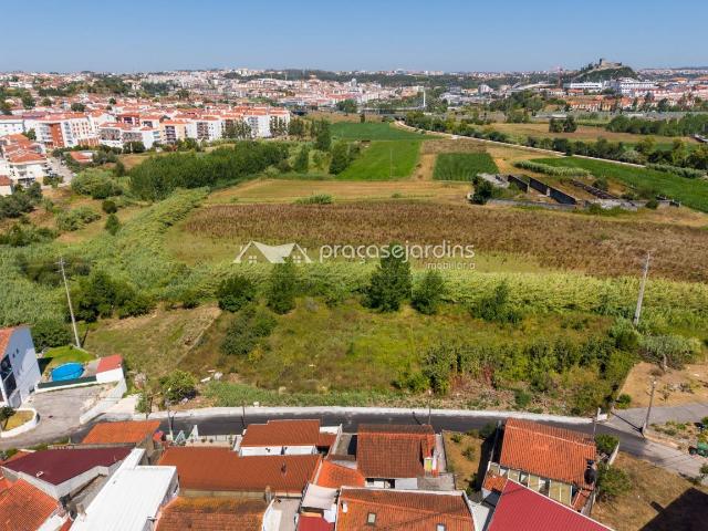 Terreno venda em Leiria