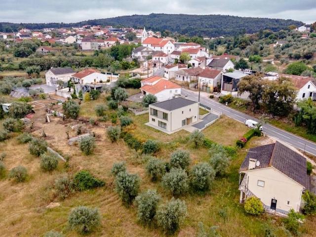 Terreno venda em Ourém, Santarém