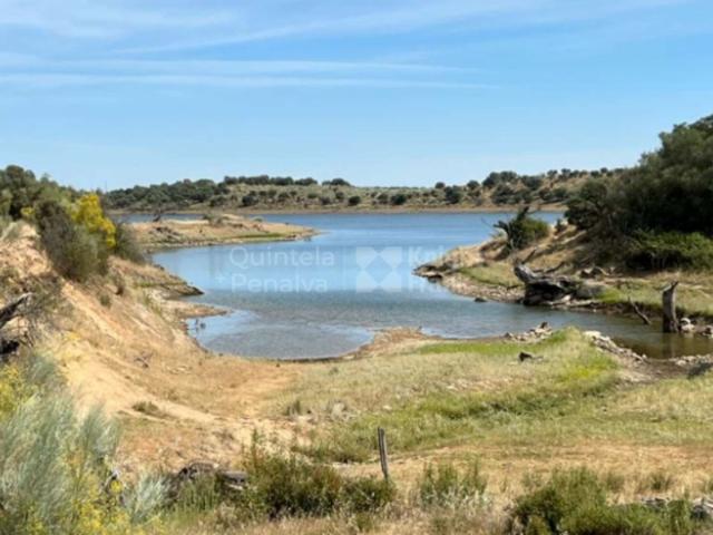 Terreno venda em Reguengos De Monsaraz, Évora