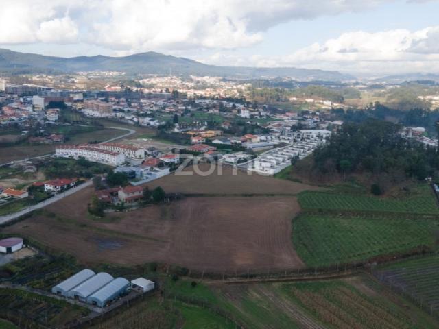 Terreno venda em Lousada, Porto