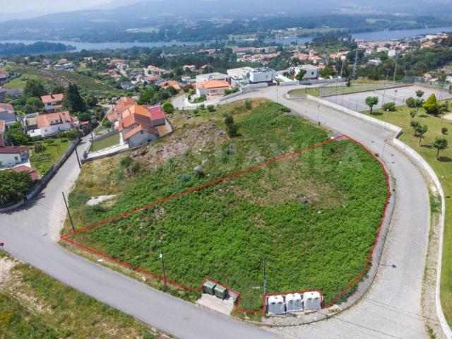Terreno venda em Vila Nova De Cerveira, Viana Do Castelo
