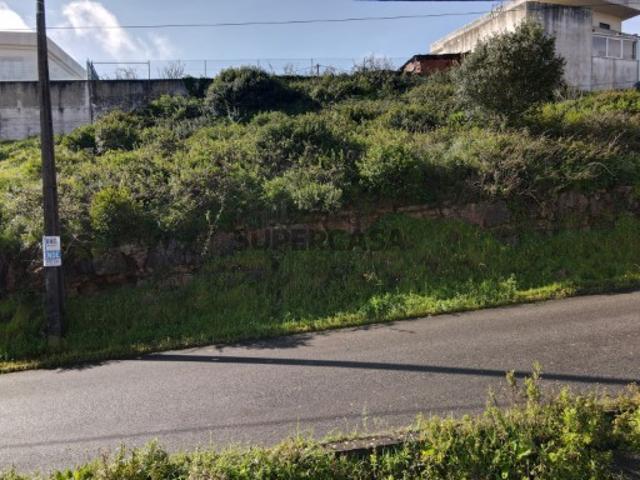 Terreno venda em Odivelas, Bairro Flor do Minho