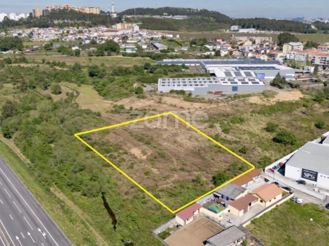 Terreno venda em Vilar de Andorinho, Vila Nova De Gaia