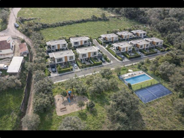 Terreno venda em Santiago Dos Velhos, Lisboa