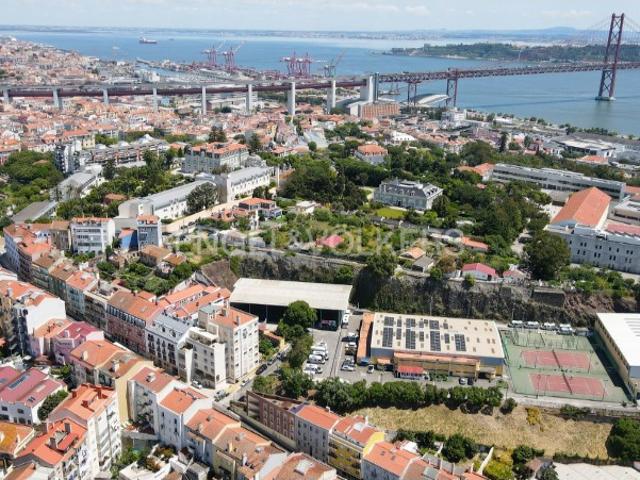 Terreno venda em Lisboa