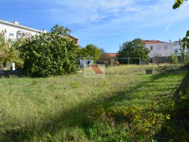 Terreno venda em Bairro 2 de Maio, Lisboa
