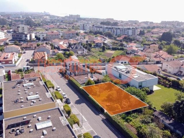Terreno venda em Vila Nova De Gaia, Porto