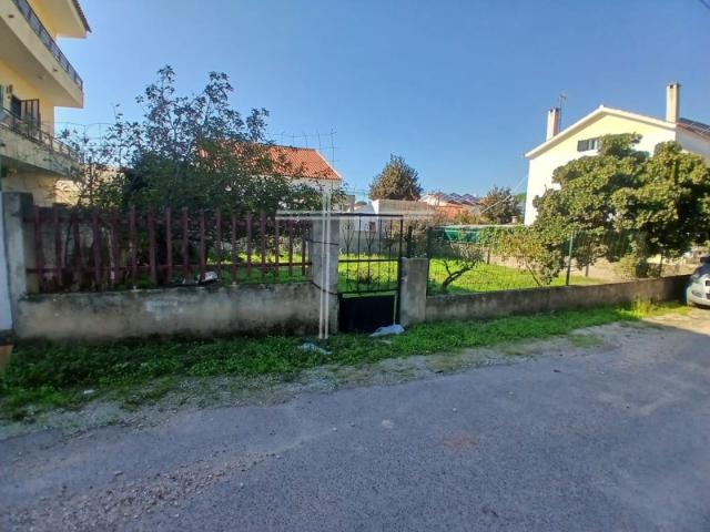 Terreno venda em Vale de Cavala, Almada