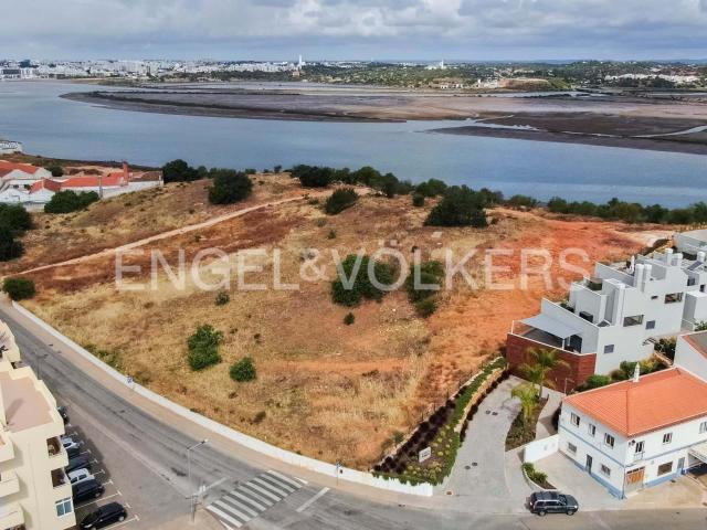 Terreno venda em Mexilhoeira da Carregação, Parchal