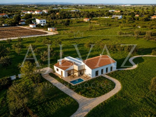 Terreno venda em Lagoa, Faro