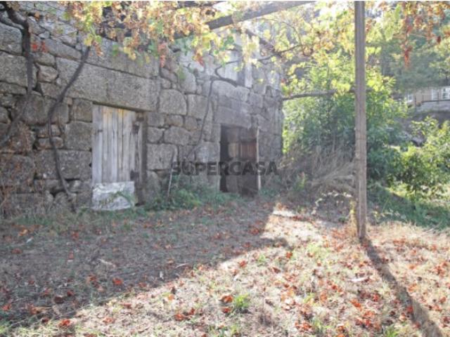 Casa venda em Souselo, Viseu