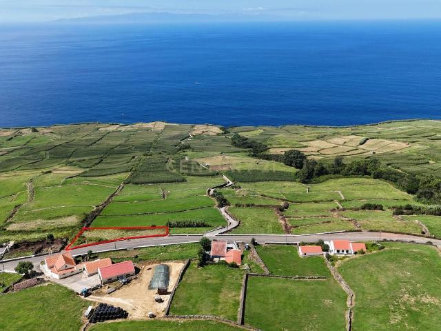 Terreno venda em Açores, Doze Ribeiras