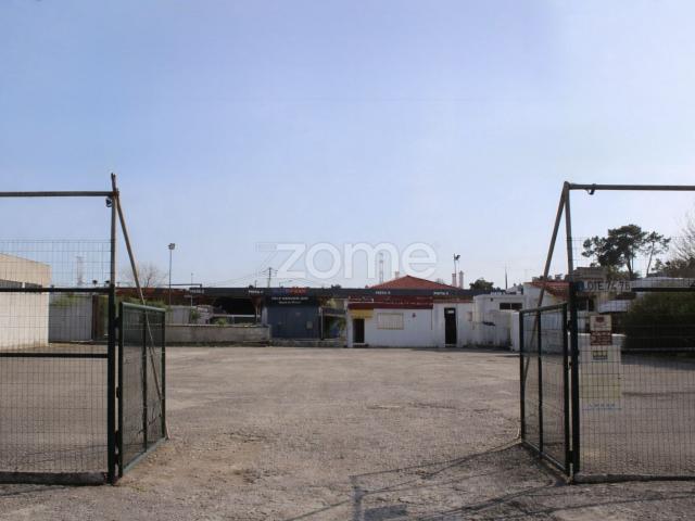 Terreno venda em Seixal, Setúbal