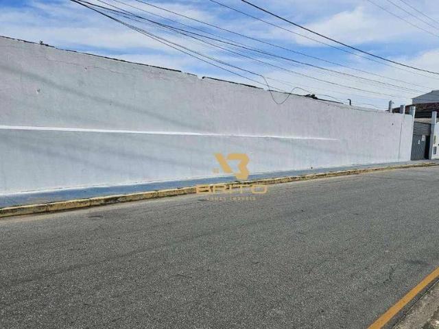 Terreno aluguel em Macaé