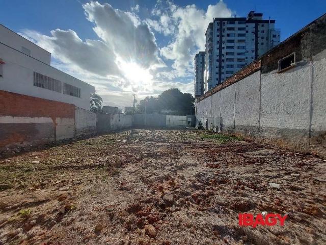 Terreno aluguel em São José, Barreiros