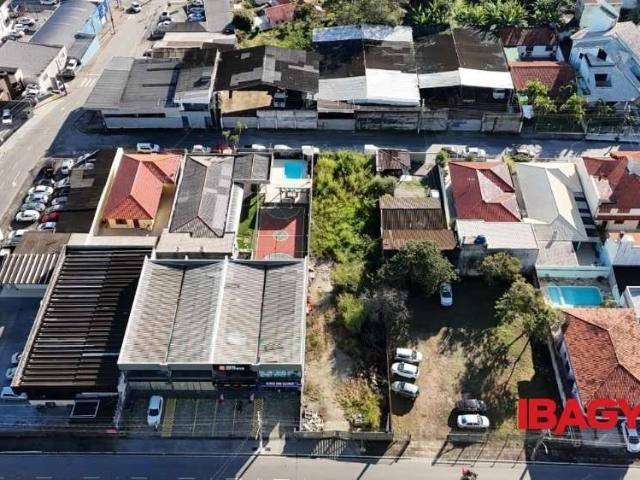 Terreno aluguel em São José, Praia Comprida