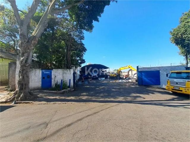 Terreno aluguel em Região Imediata de São Paulo, Região Metropolitana de São Paulo