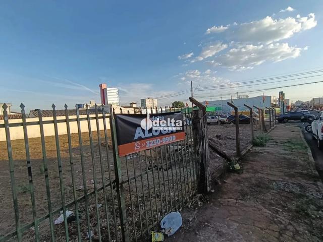 Terreno aluguel em Setor Central, Uberlândia