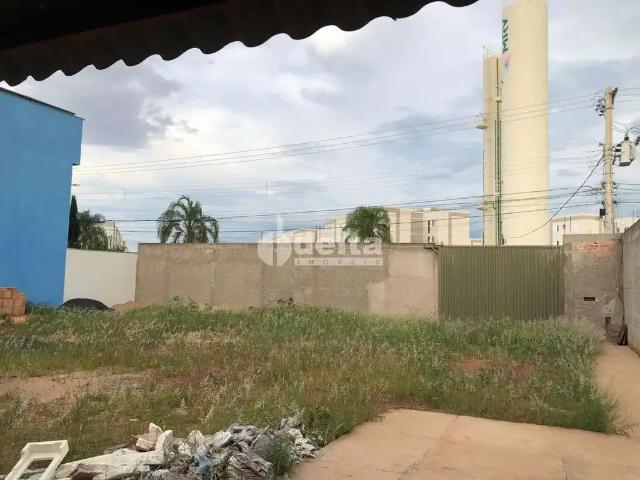 Terreno aluguel em Região Geográfica Imediata de Uberlândia, Oliveira Fortes