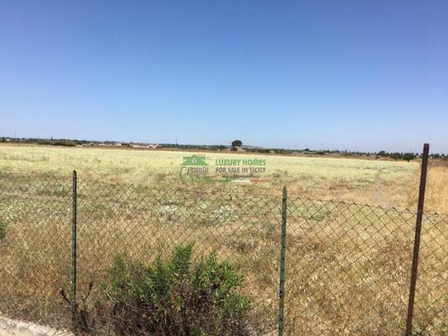 Terreno in vendita a Comiso, Sicilia