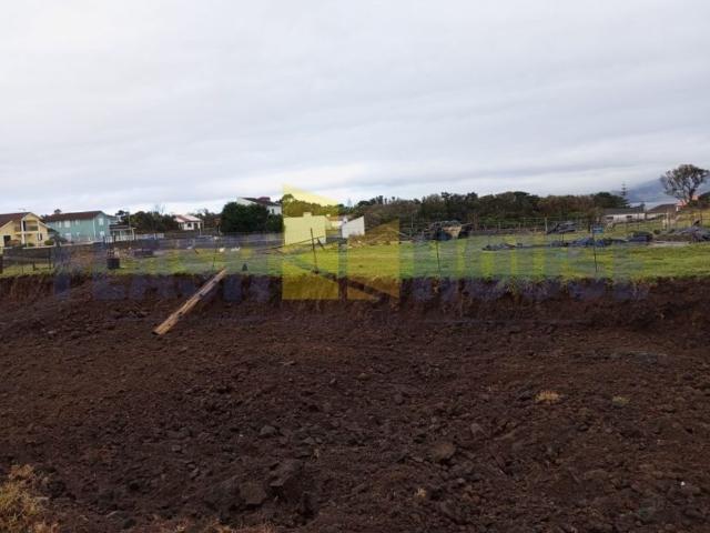 Terreno venda em Açores, Madalena