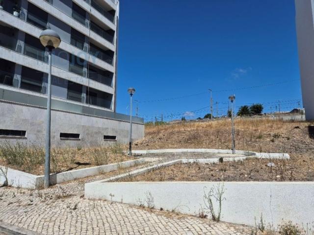 Terreno venda em Villa Park, Amadora