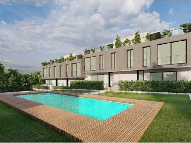Terreno venda em Almada, Setúbal