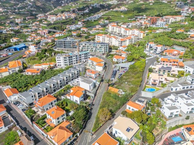 Terreno venda em Câmara De Lobos, Pedregal