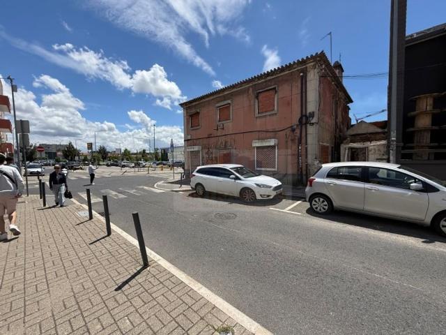 Terreno venda em Venda Nova, Amadora