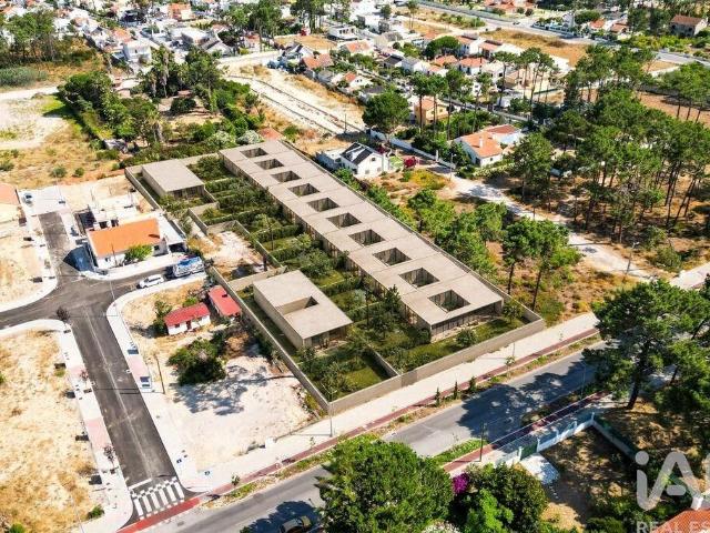 Terreno venda em Almada, Setúbal