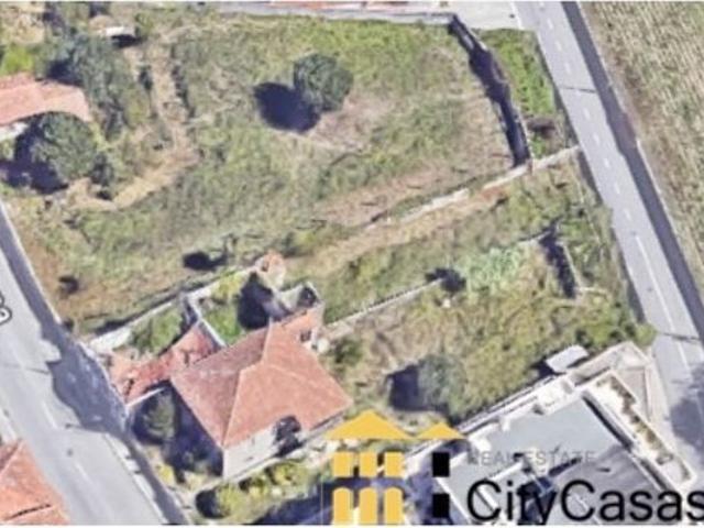 Terreno venda em Gondivai, Porto