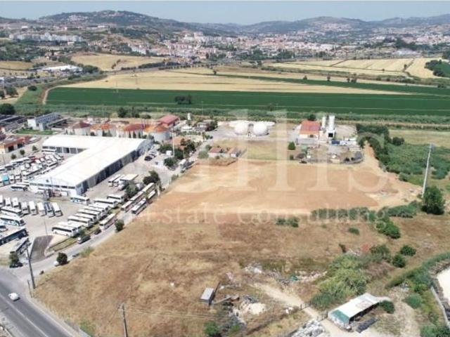 Terreno venda em Santiago Dos Velhos, Lisboa