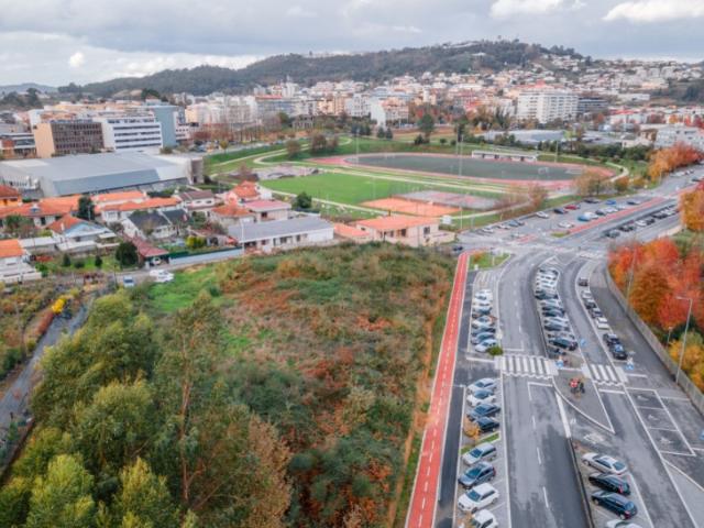 Terreno venda em Felgueiras, Porto