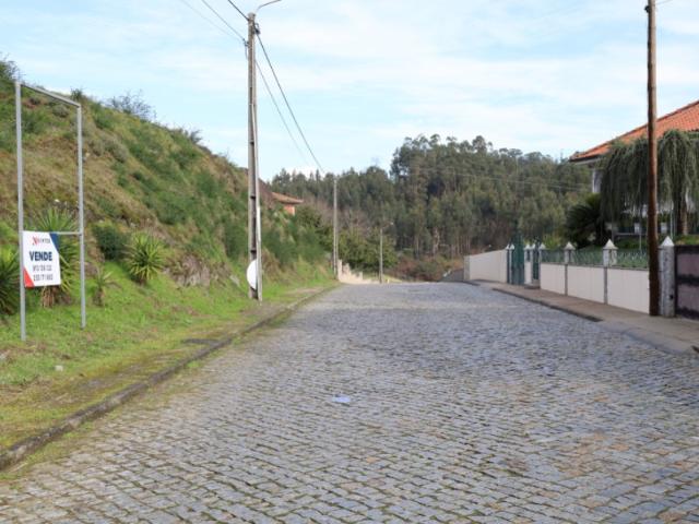Terreno venda em Felgueiras, Airães